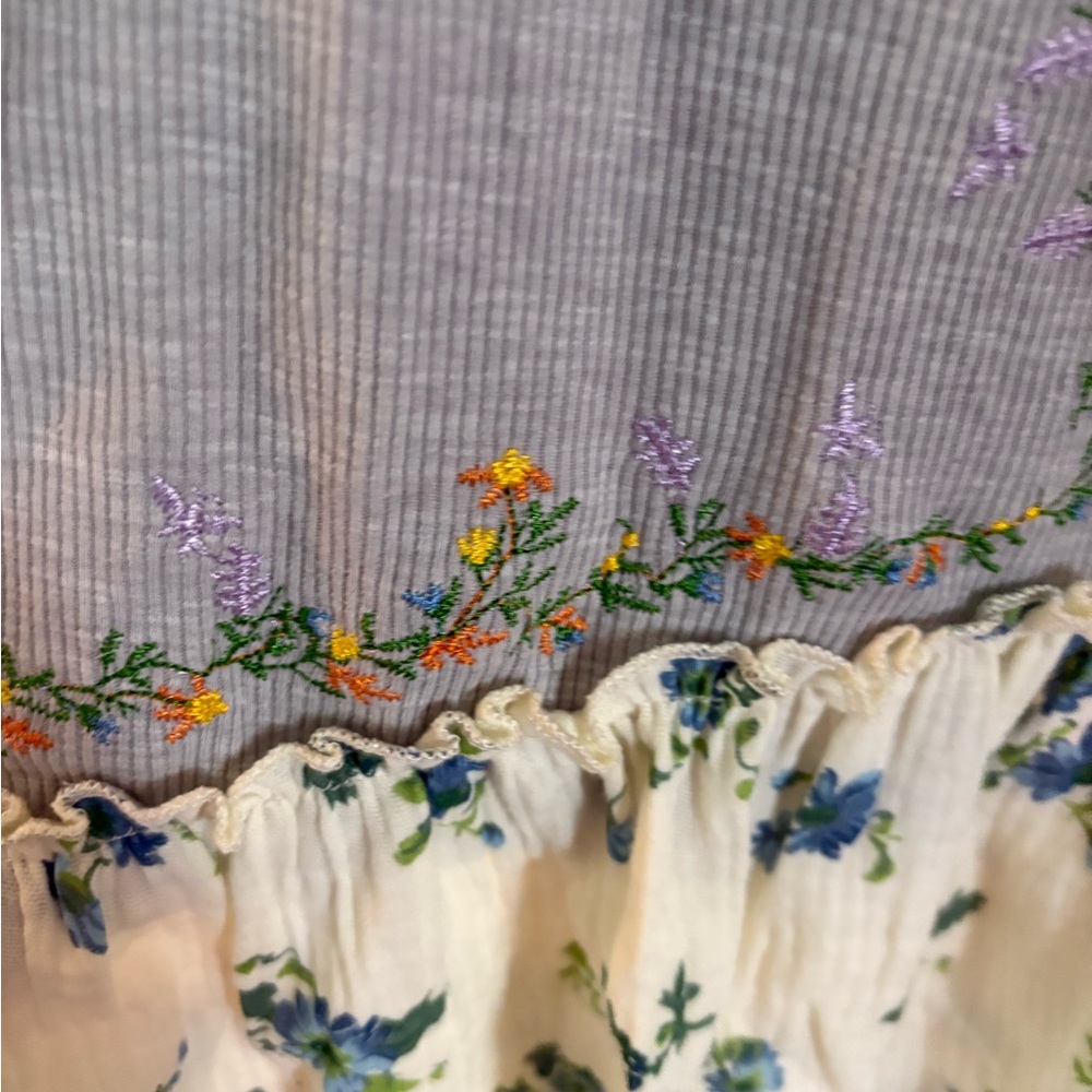 POL Gray Floral Embroidered Sleeveless V-Neck Babydoll Top Size Small NEW - Picture 5 of 10